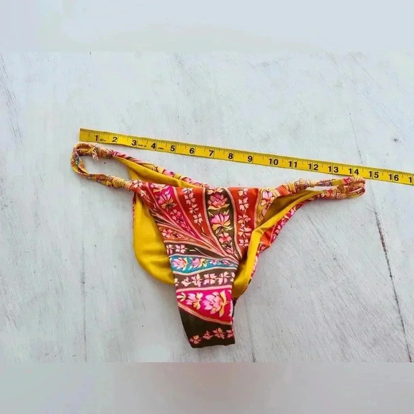 Free People Agua Bendita Jude Bikini Bottoms Size Medium NWOT $110 - Picture 6 of 7